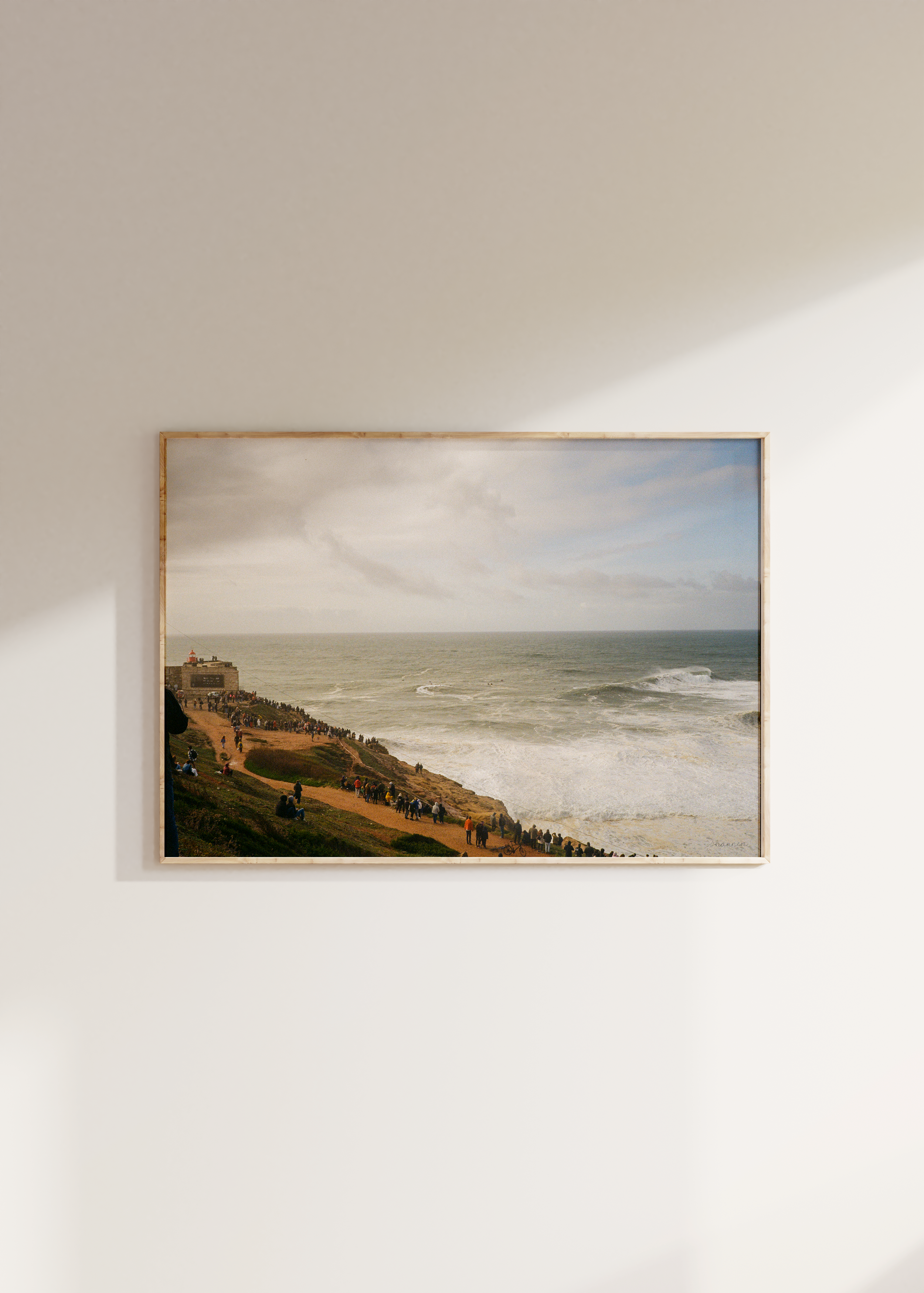 Nazaré Crowd